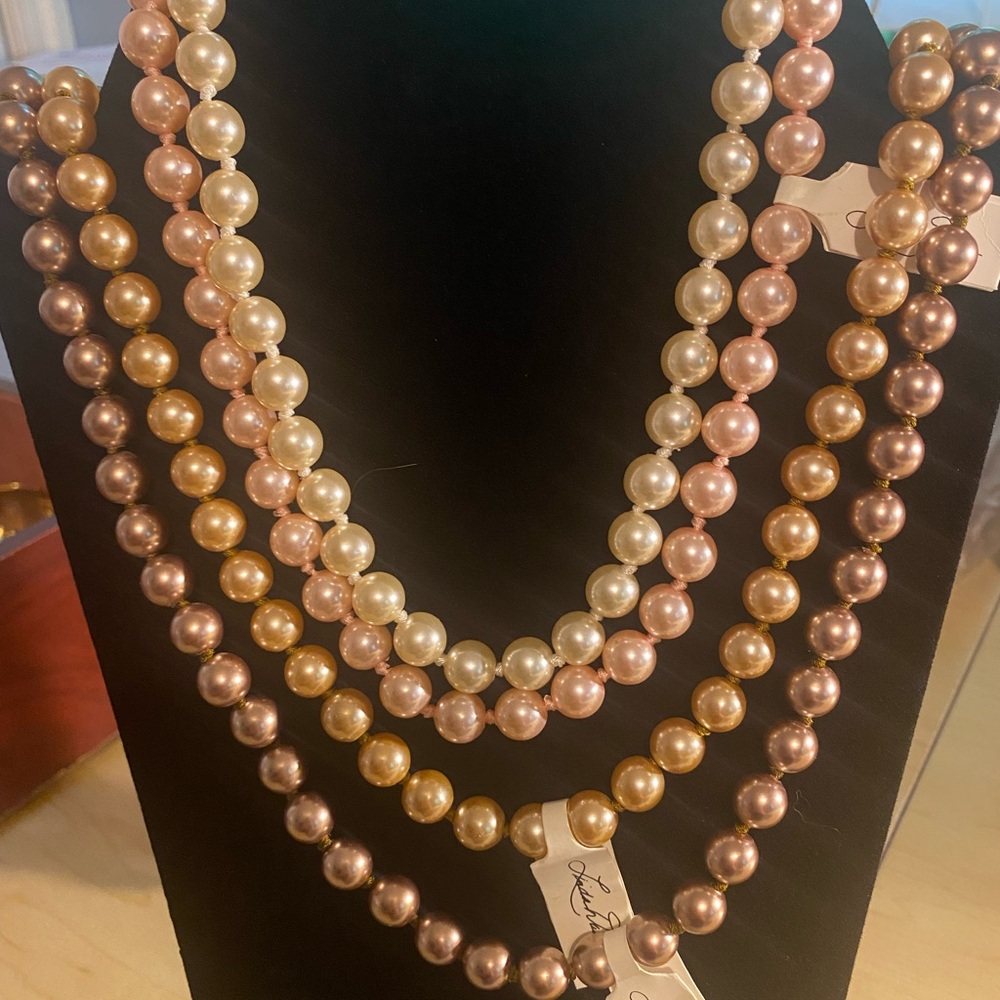 NWT Linda Dano Set of 4 Faux Pearl Necklaces